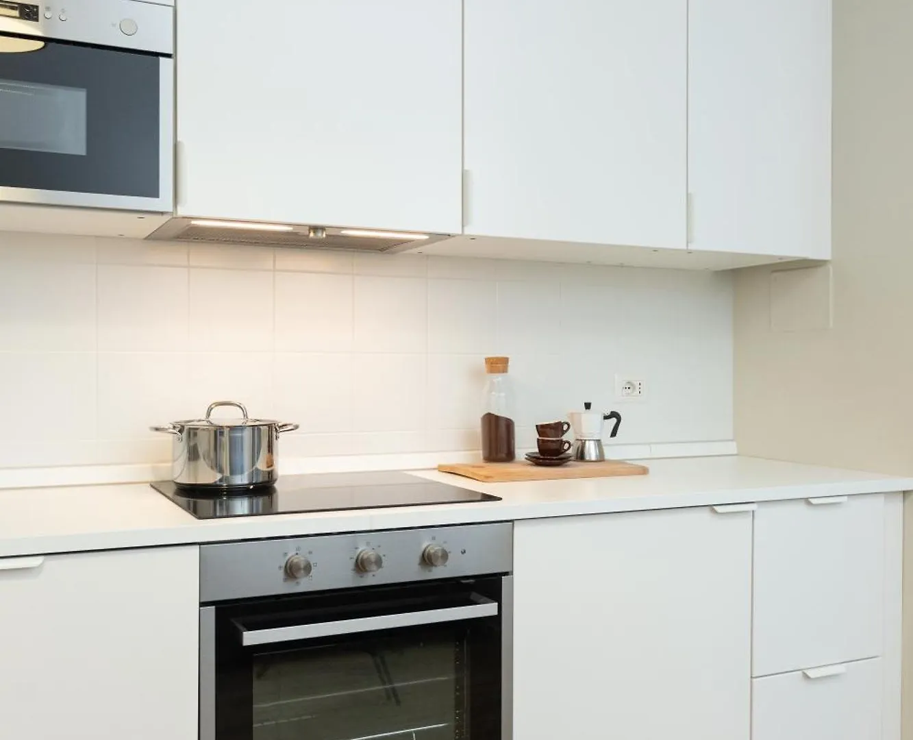 Dreams Exclusive Apartments With Terrace - Free Parking - M1 Station - Near Center Milan 0*,  Italy