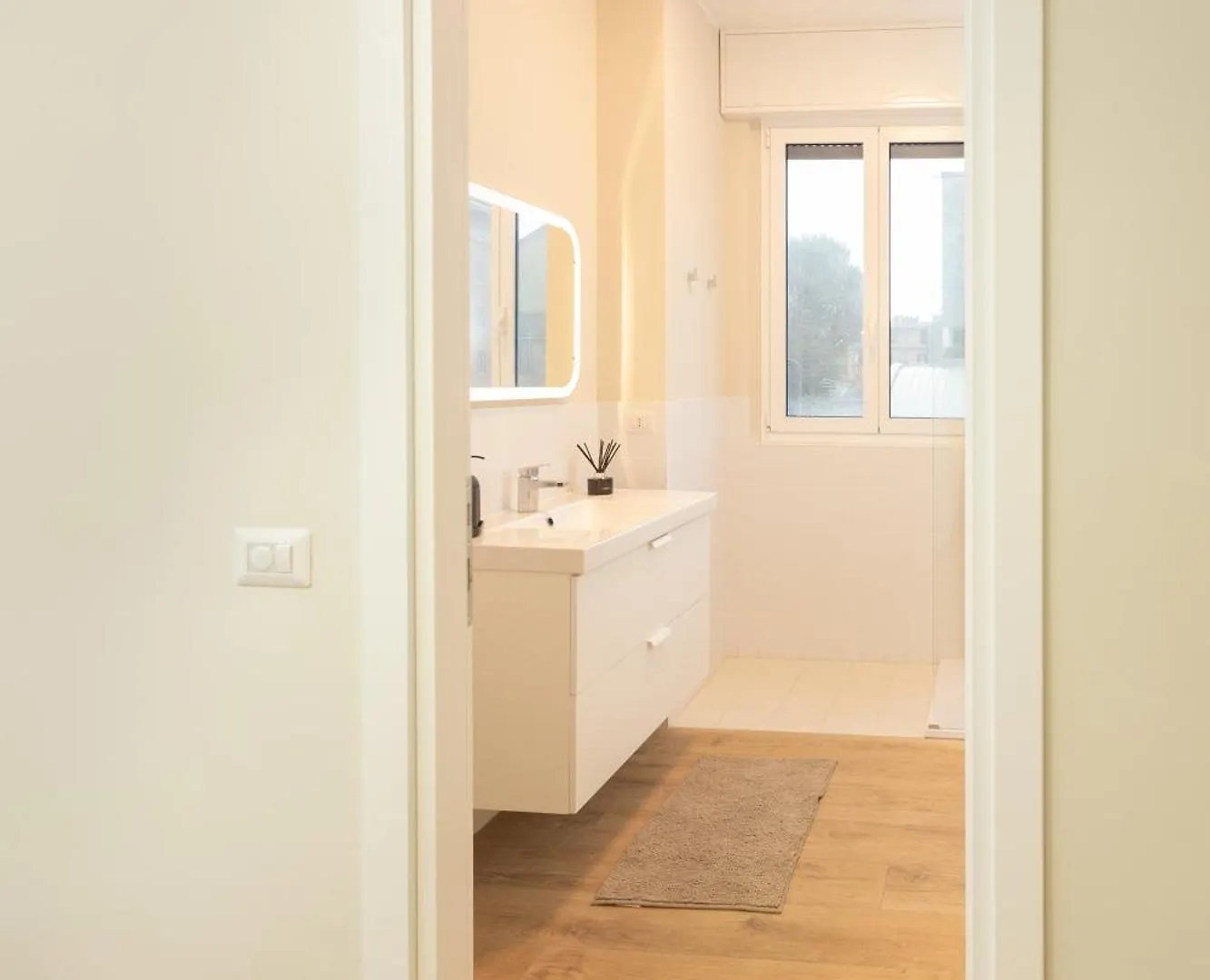 Dreams Exclusive Apartments With Terrace - Free Parking - M1 Station - Near Center Milan