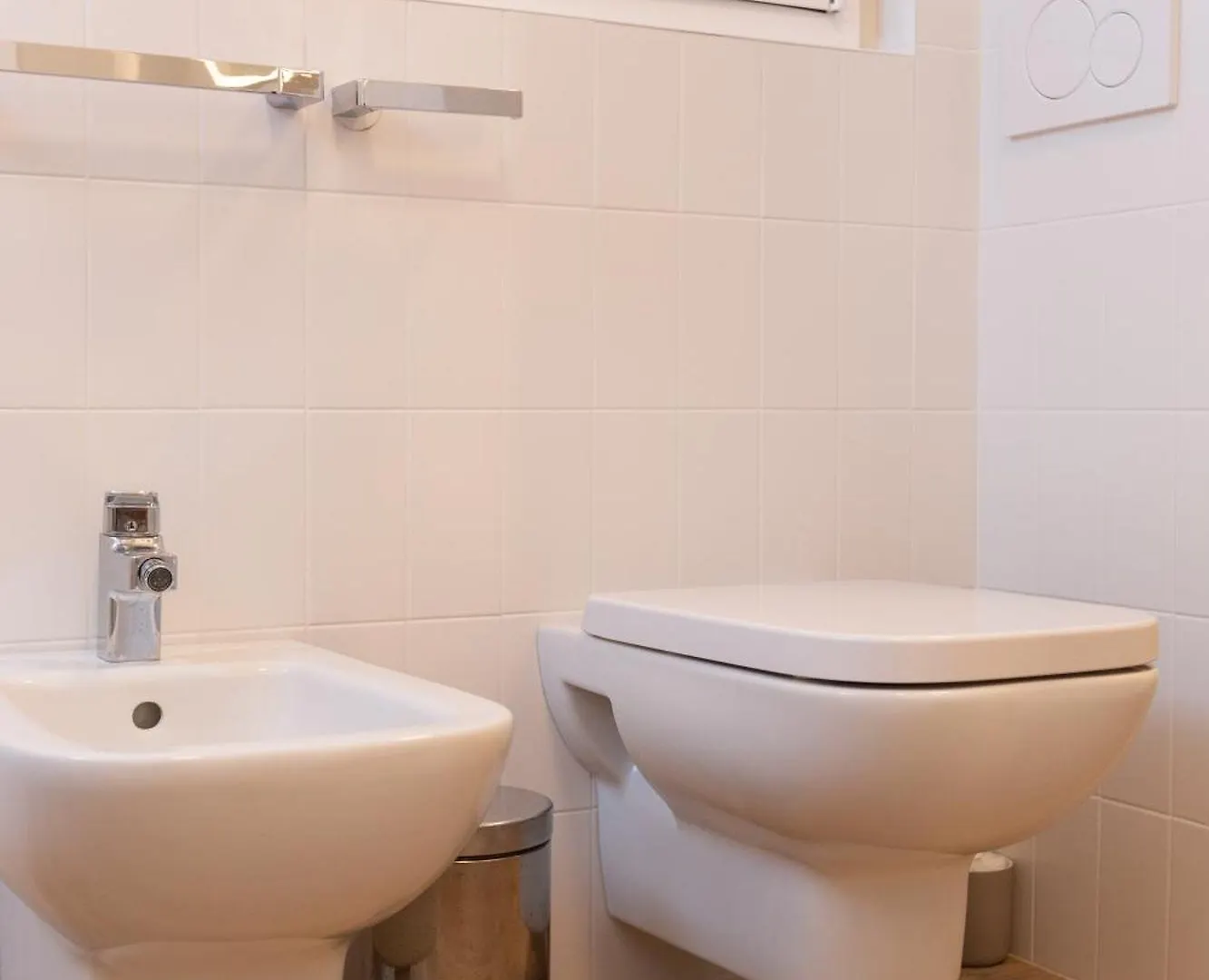 Dreams Exclusive Apartments With Terrace - Free Parking - M1 Station - Near Center Milan