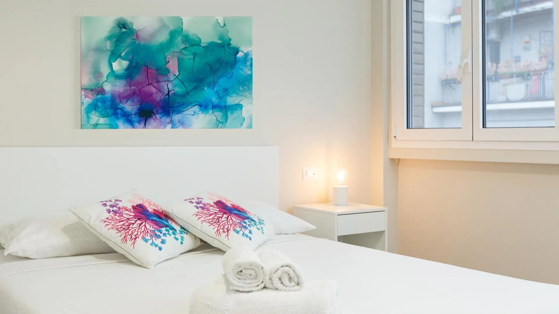 Dreams Exclusive Apartments With Terrace - Free Parking - M1 Station - Near Center Milánó 0*,